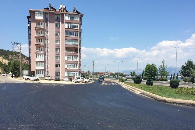 Yollarımız Asfaltlanıyor