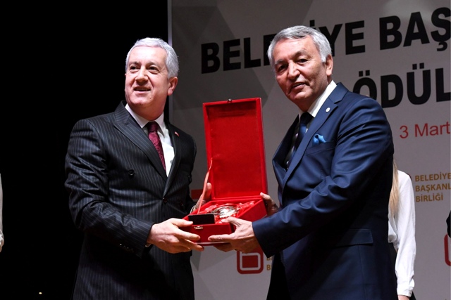 Günaydın Akdeniz’in En Beğenilen Başkanı Oldu