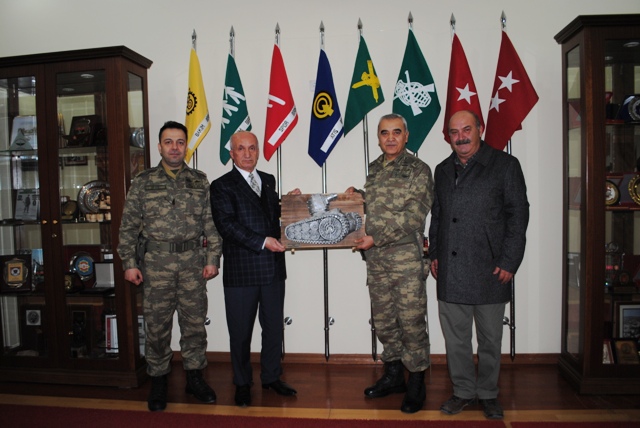 ADD Başkanı Öngün'den Paşamıza anlamlı hediye...