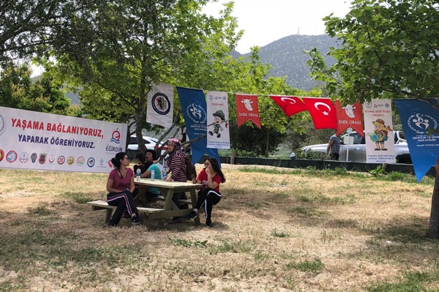 Öğrenciler Bedre Plajına Kamp Kurdu…