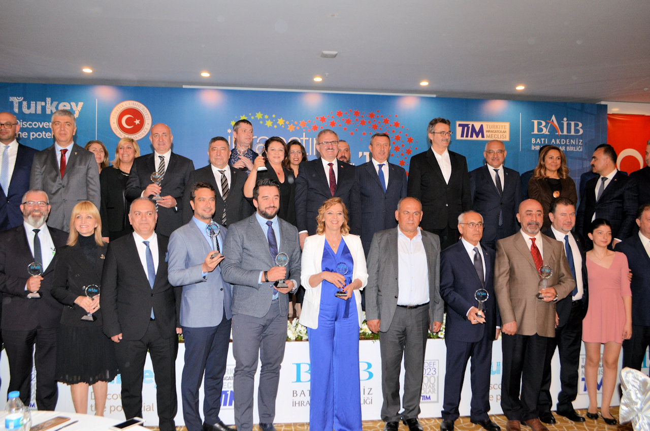 Batı Akdeniz İhracatçılar Birliğinden Isparta’ya ödül yağdı