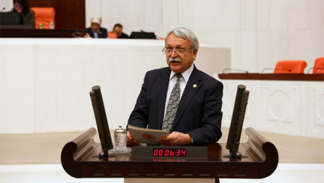 CHP Isparta Milletvekili İrfan Bakır, Meclis Kürsüsünden, SDÜ’nün Bölünmesine Karşı Olduğunu Söyledi
