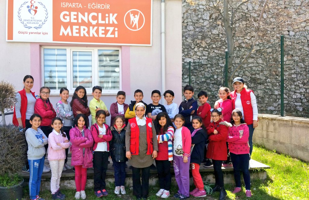 Eğirdir Gençlik Merkezi, M. Çetinkaya Okulu'nu ağırladı