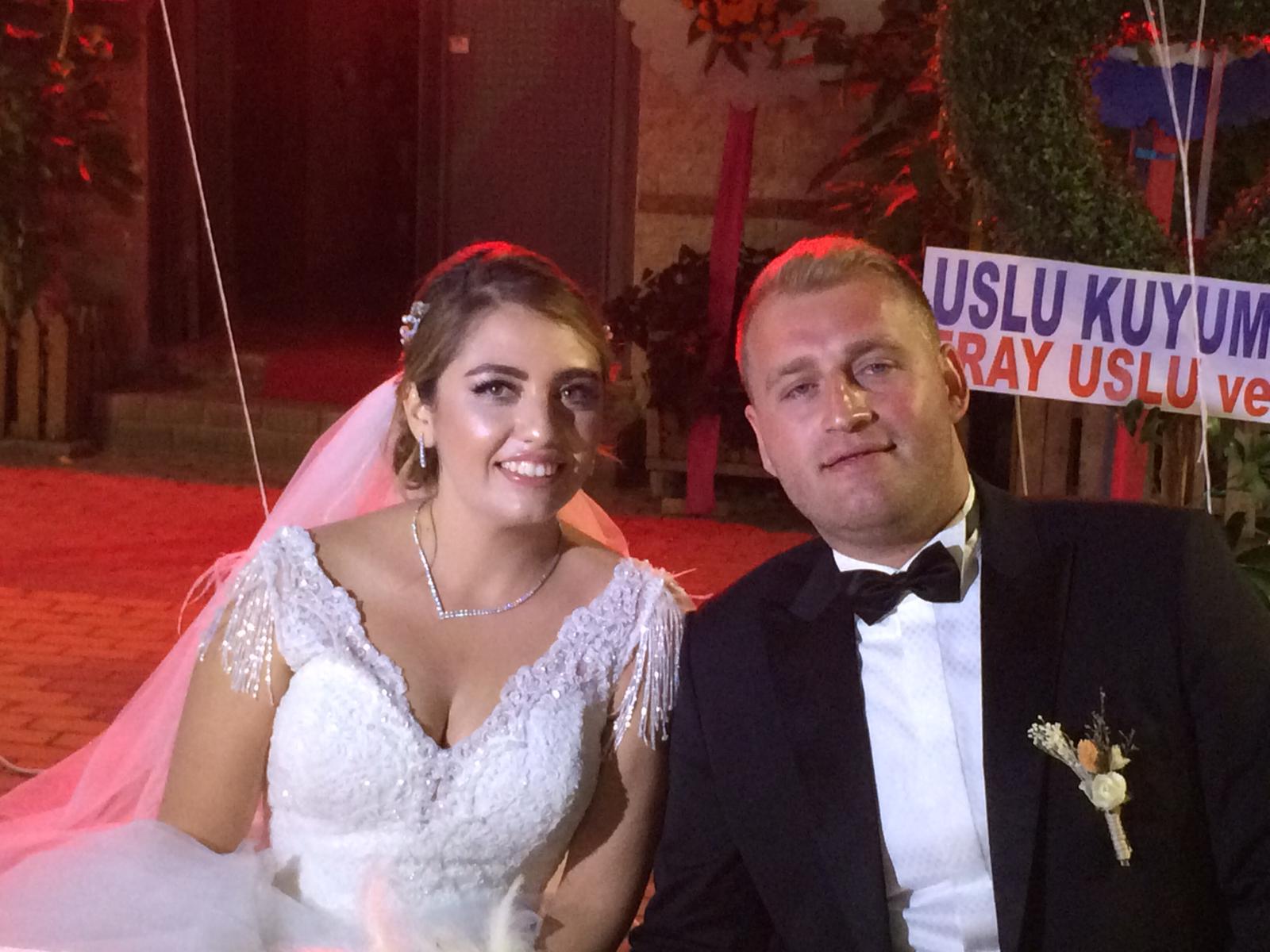 Mutluluklar Dileriz 