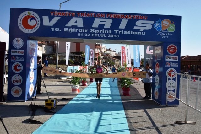 16. Eğirdir Triatlonu başladı 