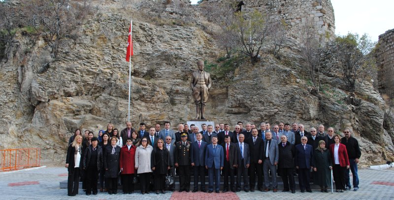 ÖĞRETMENLER GÜNÜ KUTLANDI