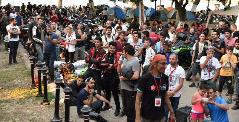 Motosiklet tutkunları Eğirdir'de buluşuyor
