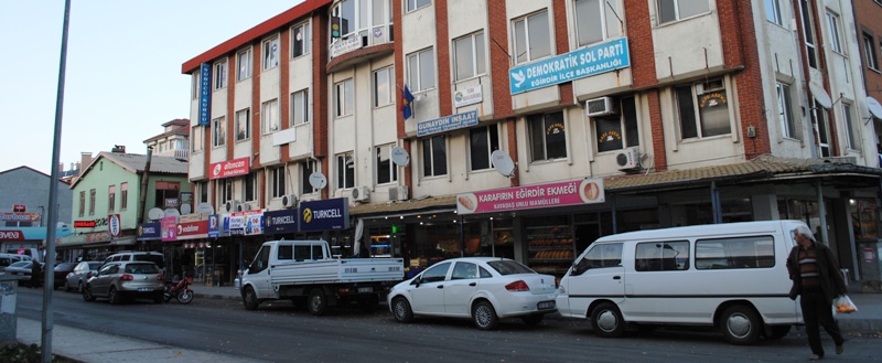 BELEDİYE, 5 İŞYERİNİ DAHA SATTI!...