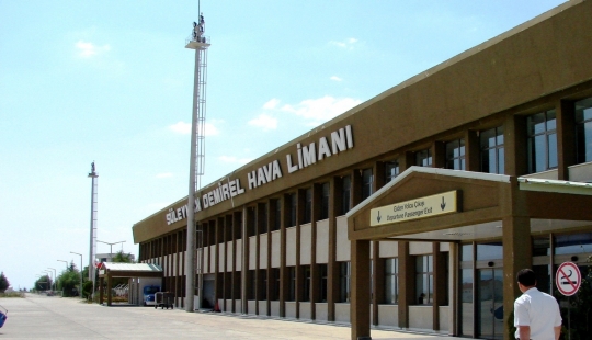 SDÜ Havalimanı 145 Bin Yolcu Uğurladı