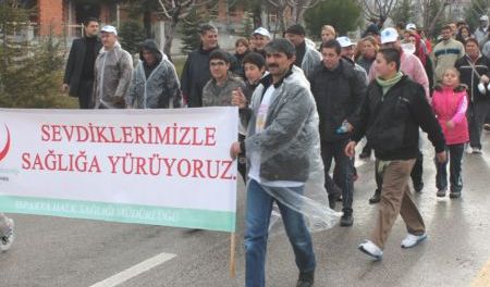 Isparta'da Sağlıklı Yaşam Yürüyüşü Gerçekleştirildi
