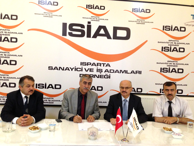ISPARTA SANAYİCİ VE İŞ ADAMLARI DERNEĞİNDEN EĞİTİME BÜYÜK DESTEK