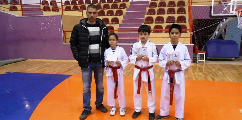 EĞİRDİR'Lİ TAEKWONDOCULAR SİYAH KUŞAK'LARI ALDILAR