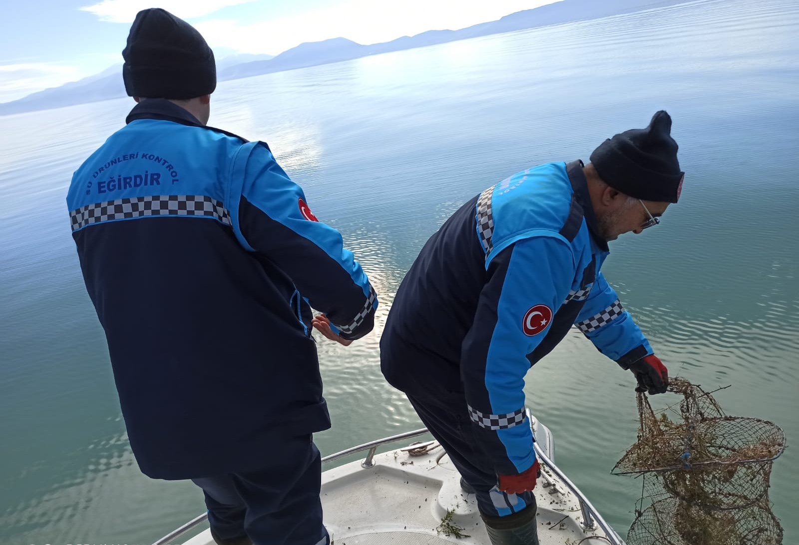 250 KG KEREVİT CANLI OLARAK GÖLE İADE EDİLDİ