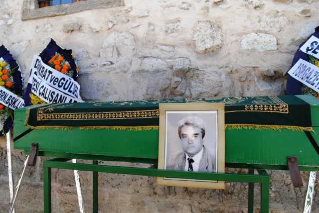 Duayen Gazeteci Altan Kurtay'ı Kaybettik