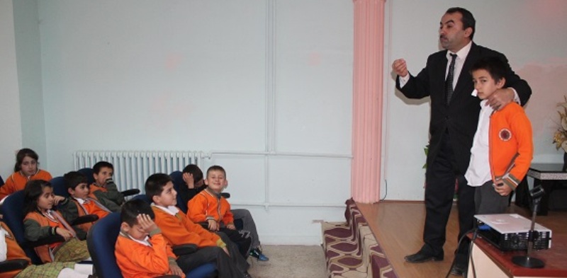 Isparta SGK İlköğretim Öğrencilerini Bilgilendirdi