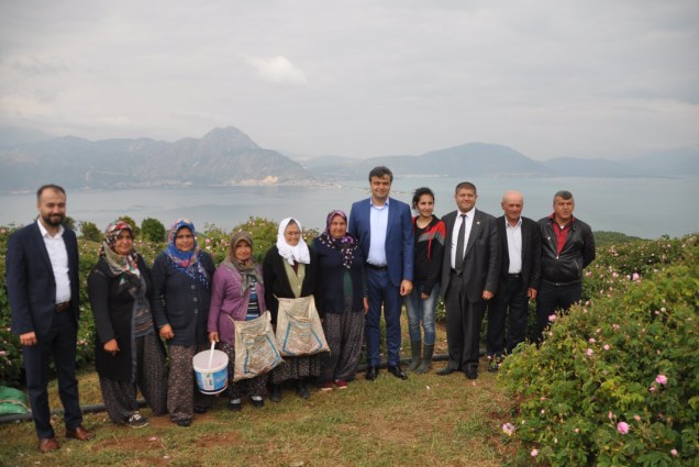 CK Akdeniz Elektrik’ten köylülere ‘gül’ gibi enerji danışmanlığı