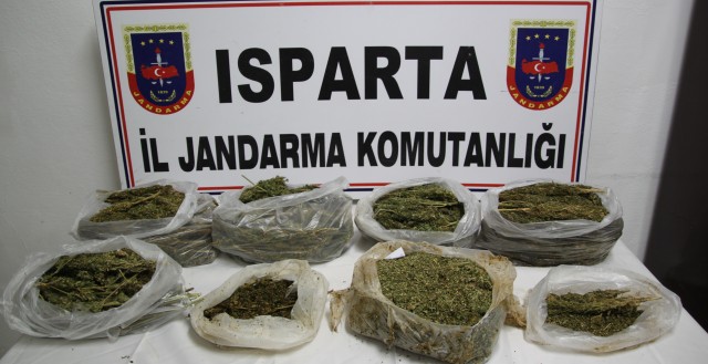 Jandarma Uyuşturucu tacirlerine gözaçtırmıyor