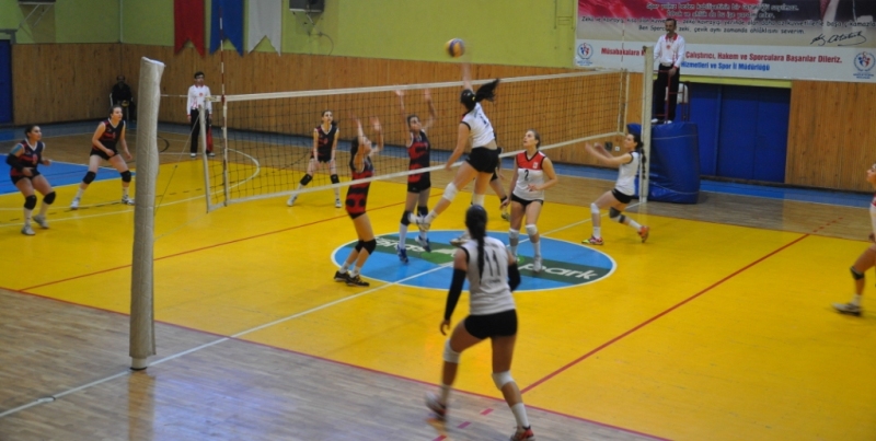 Voleybolda Final biletleri sahiplerini buldu