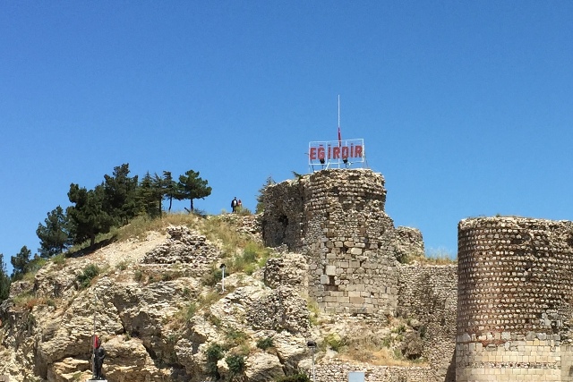 TÜRKİYE ÜÇ GÜN SÜREYLE ULUSAL YAS İLAN ETTİ