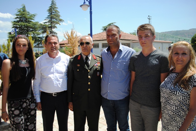 Gazi Alpaslan Hüyük, 15 Temmuz Fotoğraf Sergisi'ni Gezdi