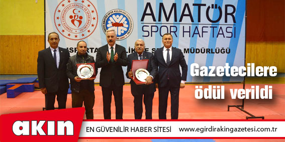 Gazetecilere ödül verildi
