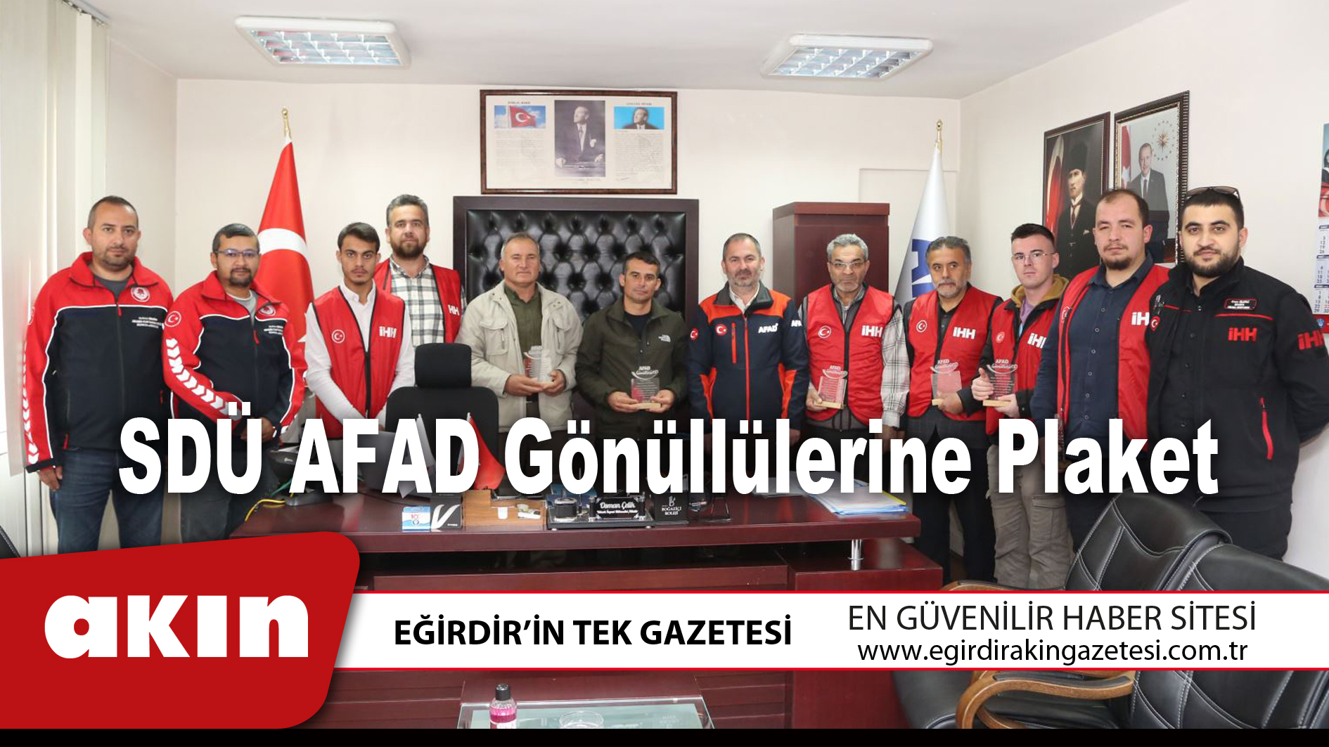 SDÜ AFAD Gönüllülerine Plaket