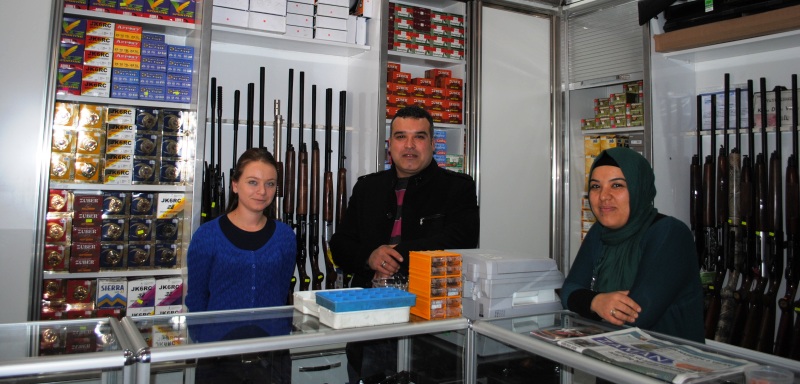 Nehir Av Bayi Yeni Yerinde Hizmet Veriyor