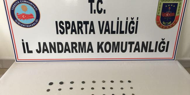 Roma dönemine ait 33 sikke ele geçirildi