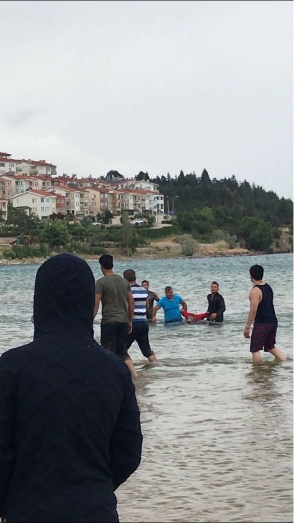 İRANLI GENÇ, BOĞULARAK HAYATINI KAYBETTİ