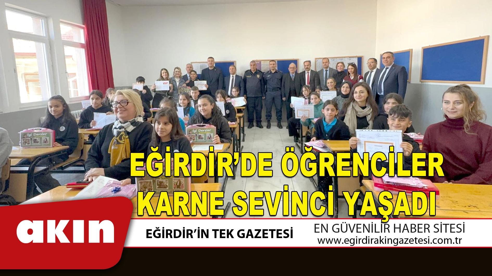 EĞİRDİR’DE ÖĞRENCİLER KARNE SEVİNCİ YAŞADI