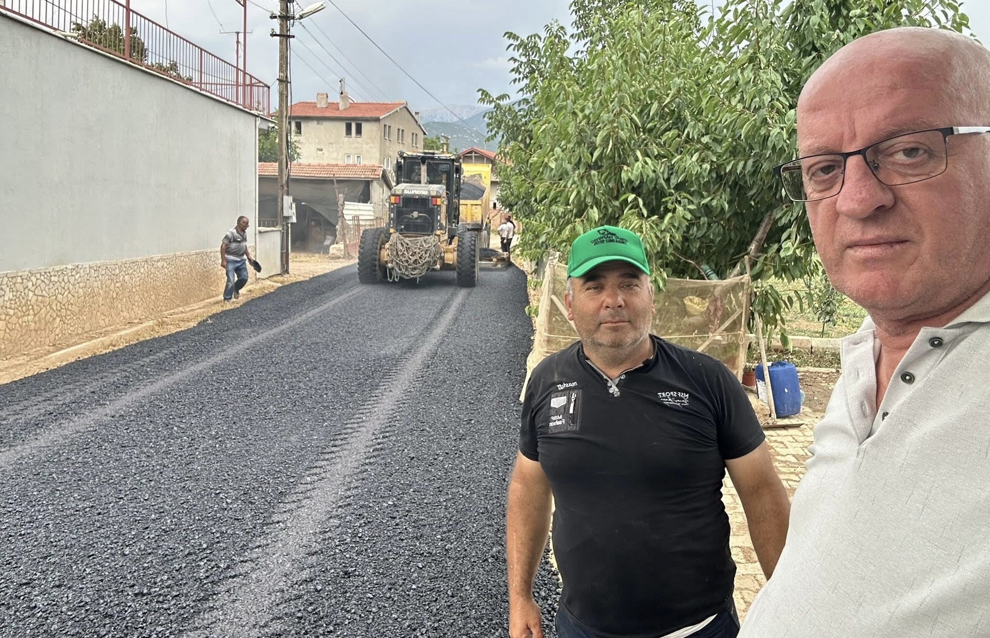 Isparta’da Köy Yollarında Asfalt Seferberliği