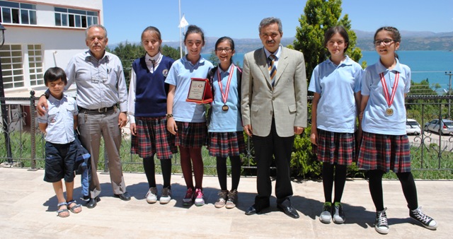 Matematik Dehaları Ödüllendirildi