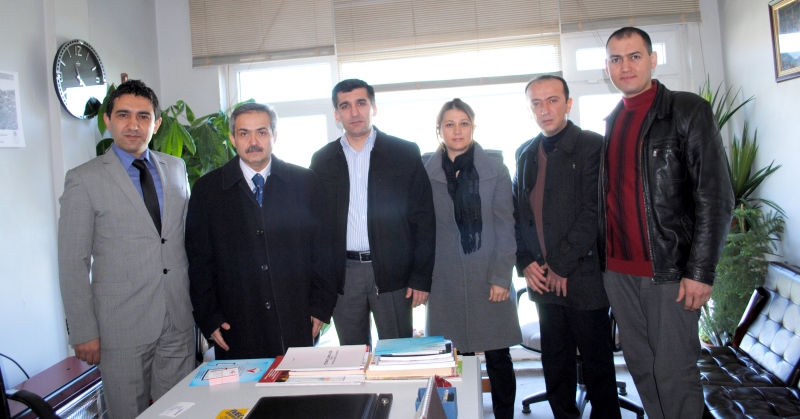 Eğirdir Kaymakamı Dr. Yalçın Yılmaz, Esnaf Odası Başkanı Yalkın'ı Ziyaret Etti