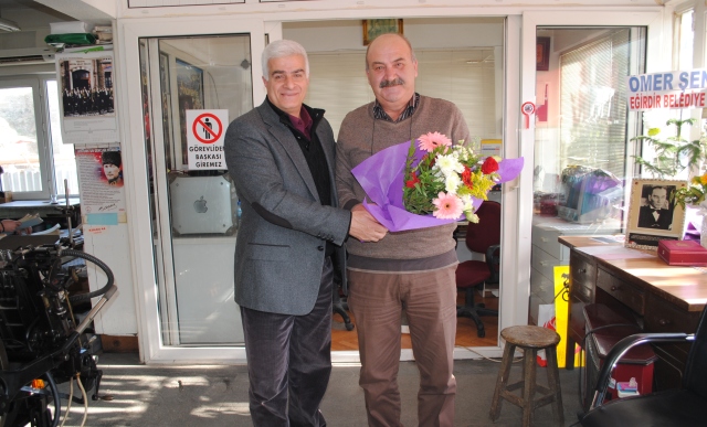 CHP İlçe Başkanı Mehmet Kaş gazetemizi ziyaret etti