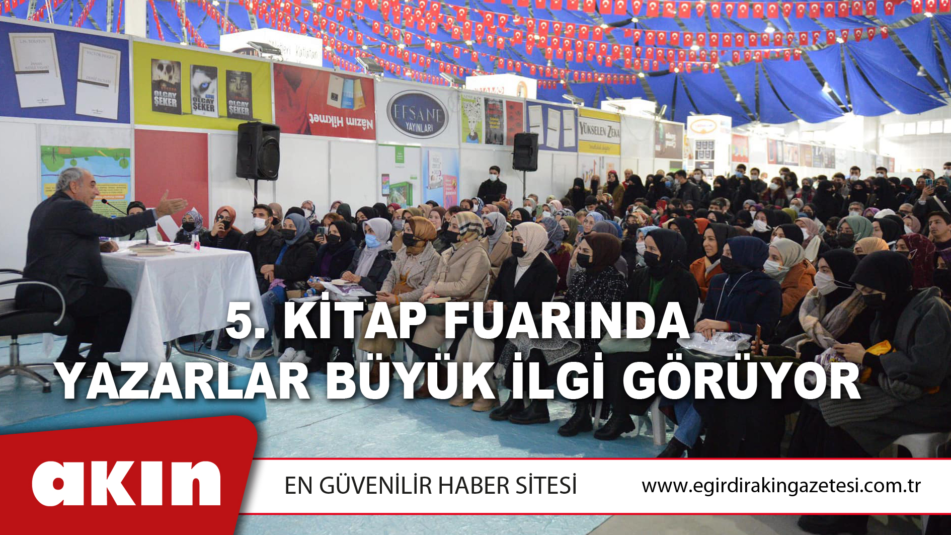 5. Kitap Fuarında Yazarlar Büyük İlgi Görüyor