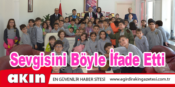 Sevgisini Böyle İfade Etti