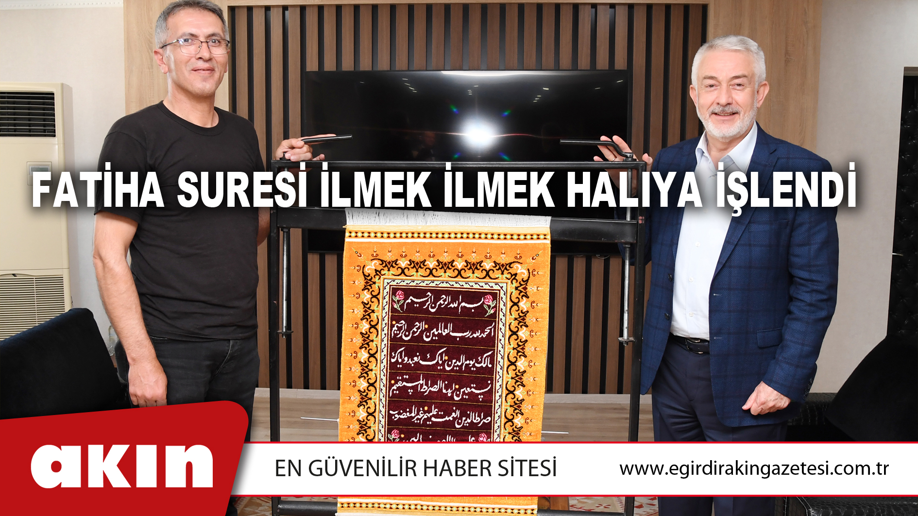Fatiha Suresi İlmek İlmek Halıya İşlendi