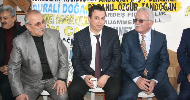 Demokrat Parti Adayları Eğirdir'de Bir Araya Geldi