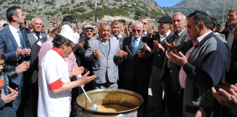 Pınar Pazarı Halkı Şengöl'ü bağrına bastı