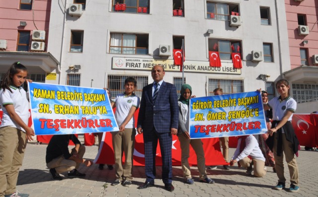 Eğirdir'den Birecik'e Türk Bayrağı