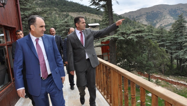 VALİ ÖZKAN; 