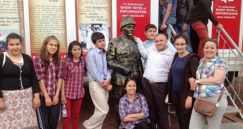 eğirdir haber,akın gazetesi,egirdir haberler,son dakika,ENGEL TANIMAYAN ÇOCUKLARDAN ÇANAKKALE 100. YIL GEZİCİ MÜZESİ&#39;NE ZİYARET