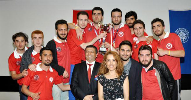 SDÜ Satranç Takımının Başarısı