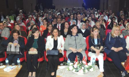 Mahalle Anneleri Projesi Hayata Geçiriliyor