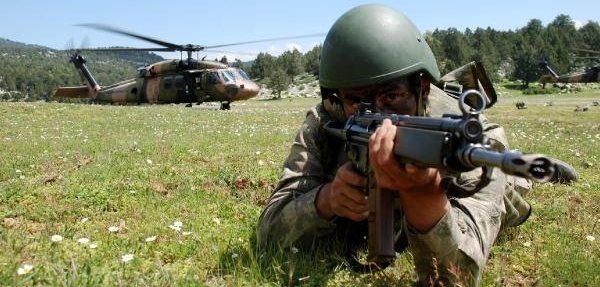 Havada, Karada, Denizde, Her Zaman ve Her Yerde; KOMANDO