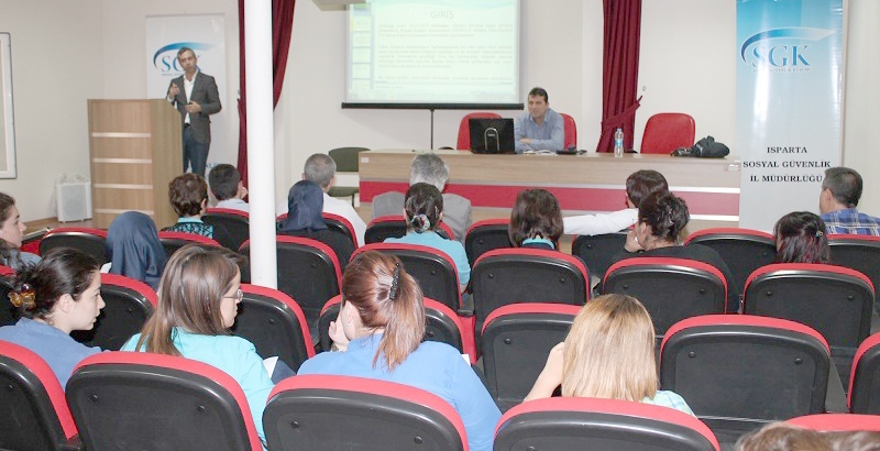 SGK, Kadın Doğum ve Çocuk Hastalıkları Hastanesi Personeline Seminer Verdi