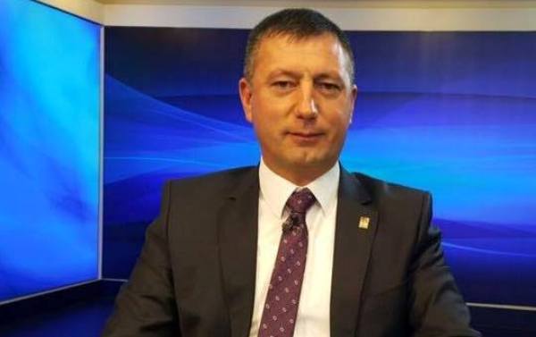 Osman Gök: “Elma üretiminde kalıcı çözüm üretici birlikleri”