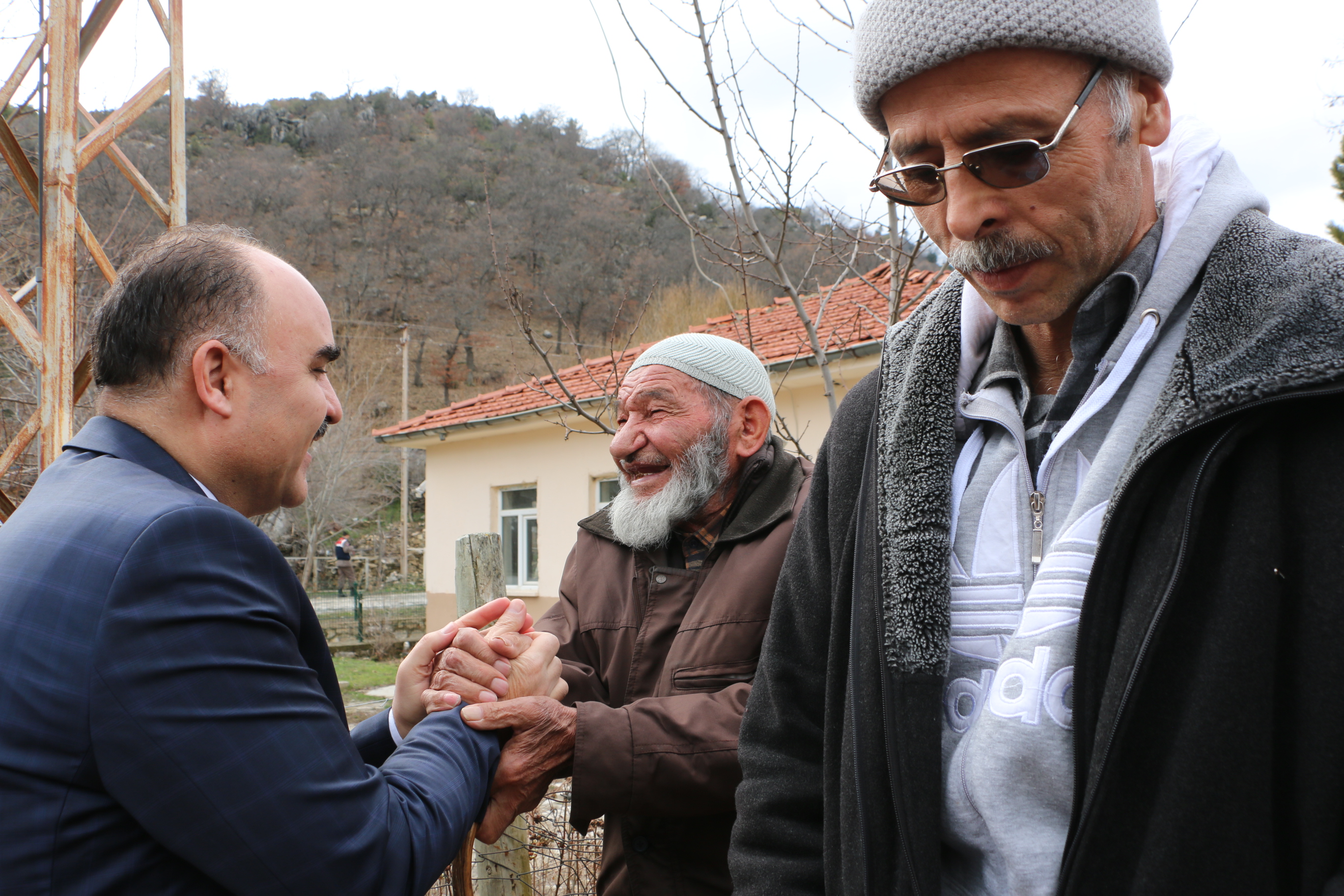 VALİ GÜNAYDIN “VATANDAŞIMIZI DİNLEMEK İÇİN AYAĞINA GİDERİZ”