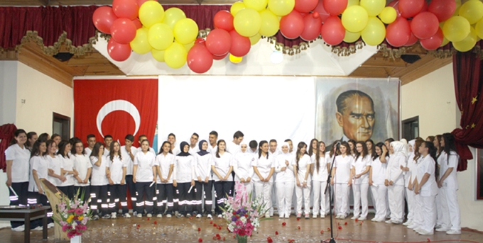 Eğirdir SML 50 Öğrencisini Sağlık Ordusuna Kazandırdı...