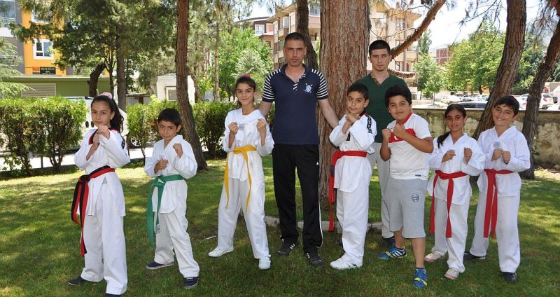 MİNİKLER İL ŞAMPİYONASINDA TER DÖKTÜ